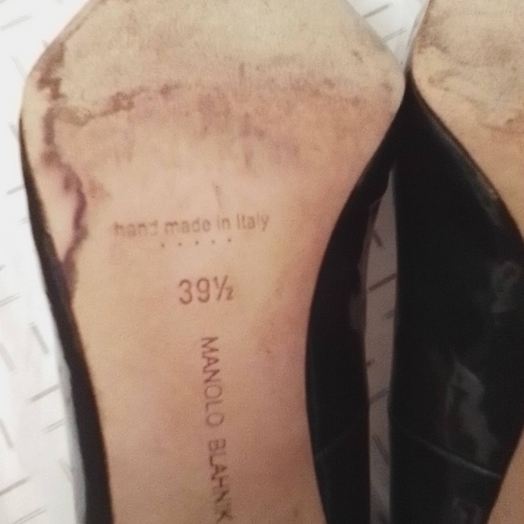 Manolo Blahnik Designer Heels - Picture 4 of 4